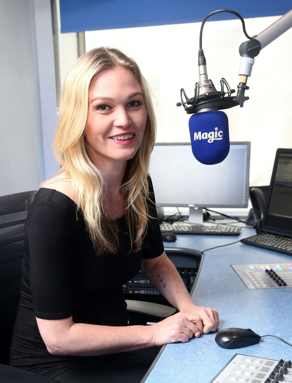Jun-12-Visits-Magic-FM-02.jpg