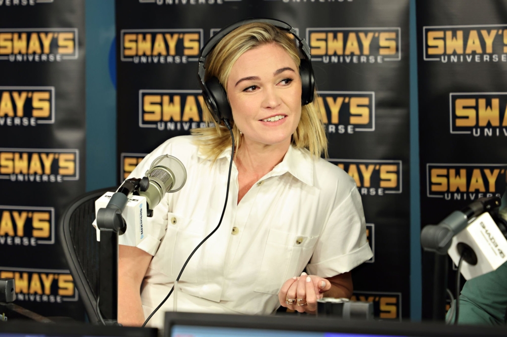 Click to view full size image
==============
08-01-Visits-Sway-in-the-Morning-with-Sway-Calloway-07.jpg 08-01-Visits-Sway-in-the-Morning-with-Sway-Calloway-07.jpg