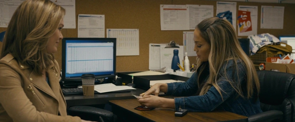 Click to view full size image
==============
Hustlers-212.jpg Hustlers-212.jpg