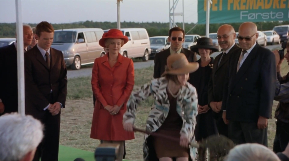 Click to view full size image
==============
The-Prince-And-Me-1545.jpg The-Prince-And-Me-1545.jpg