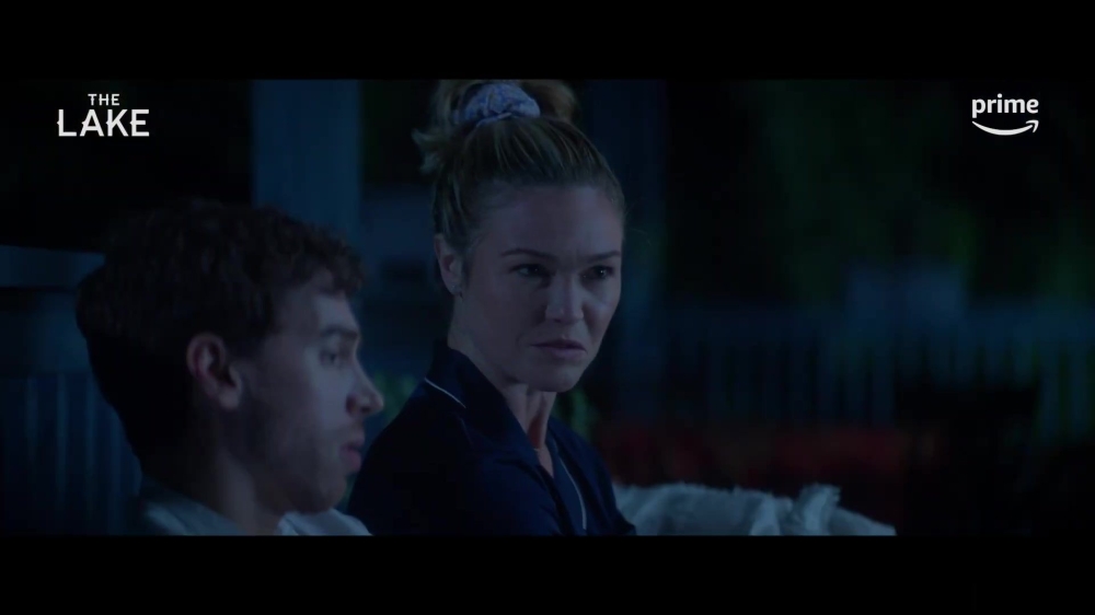 The-Lake-Season-02-Official-Trailer-30.jpg