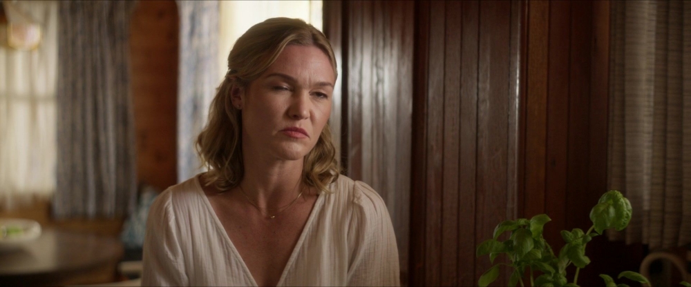 Click to view full size image
==============
2x04-Wet-Cup-American-Summer-030.jpg 2x04-Wet-Cup-American-Summer-030.jpg