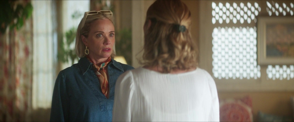 Click to view full size image
==============
2x04-Wet-Cup-American-Summer-086.jpg 2x04-Wet-Cup-American-Summer-086.jpg