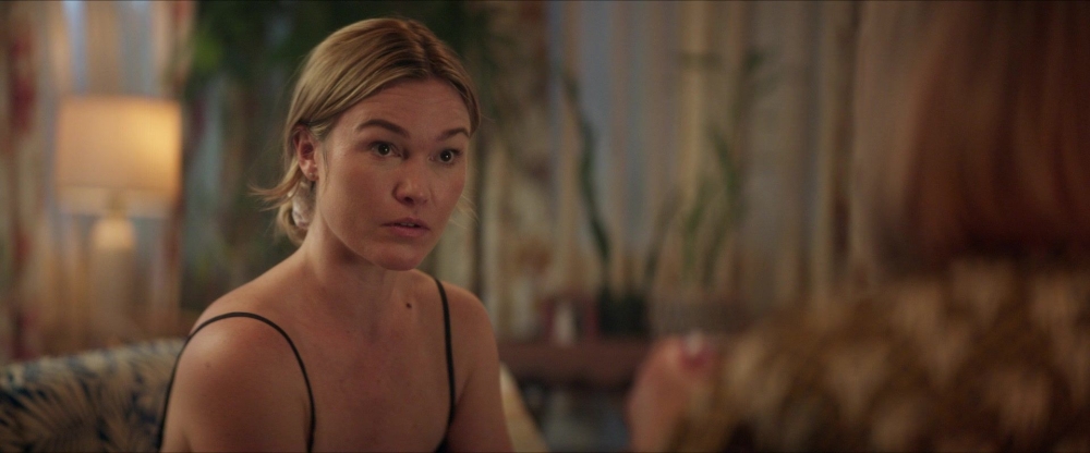 Click to view full size image
==============
2x04-Wet-Cup-American-Summer-168.jpg 2x04-Wet-Cup-American-Summer-168.jpg