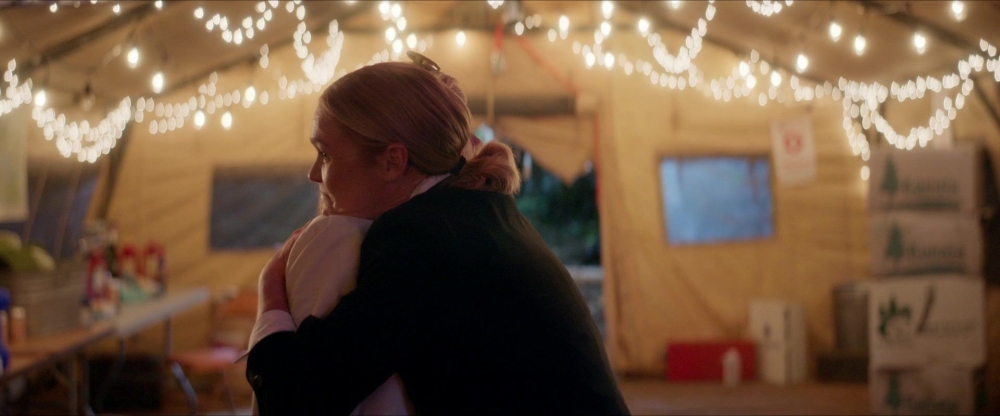 Click to view full size image
==============
2x08-Death-on-Denial-108.jpg 2x08-Death-on-Denial-108.jpg