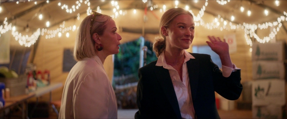 Click to view full size image
==============
2x08-Death-on-Denial-119.jpg 2x08-Death-on-Denial-119.jpg