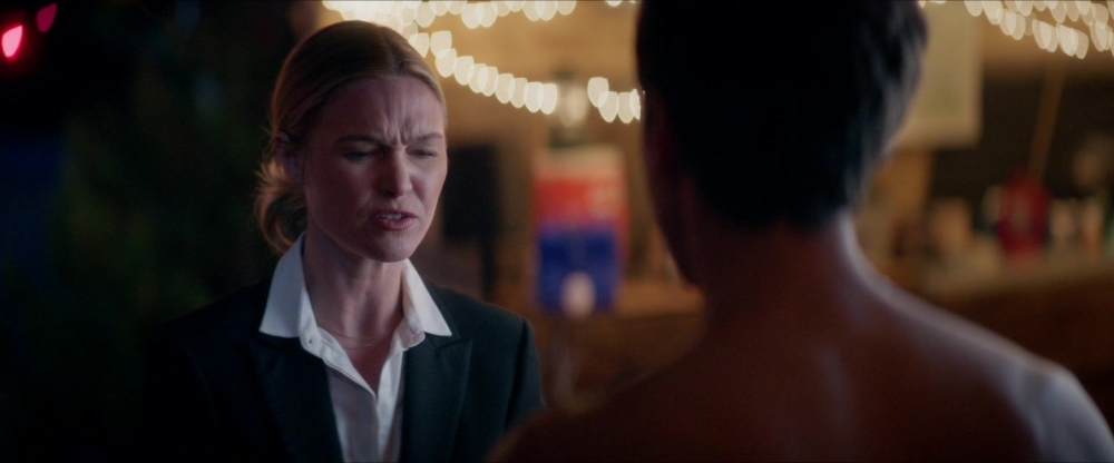 Click to view full size image
==============
2x08-Death-on-Denial-140.jpg 2x08-Death-on-Denial-140.jpg